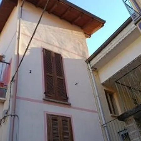 Le Chateau Rose' Ferienhaus Vignone