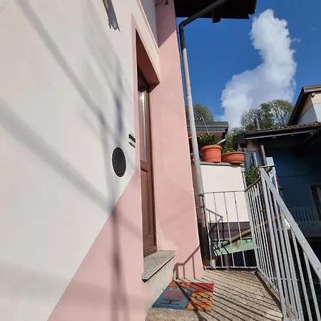 Le Chateau Rose' Ferienhaus Vignone