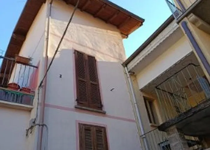 Le Chateau Rose' Сasa de vacaciones Vignone